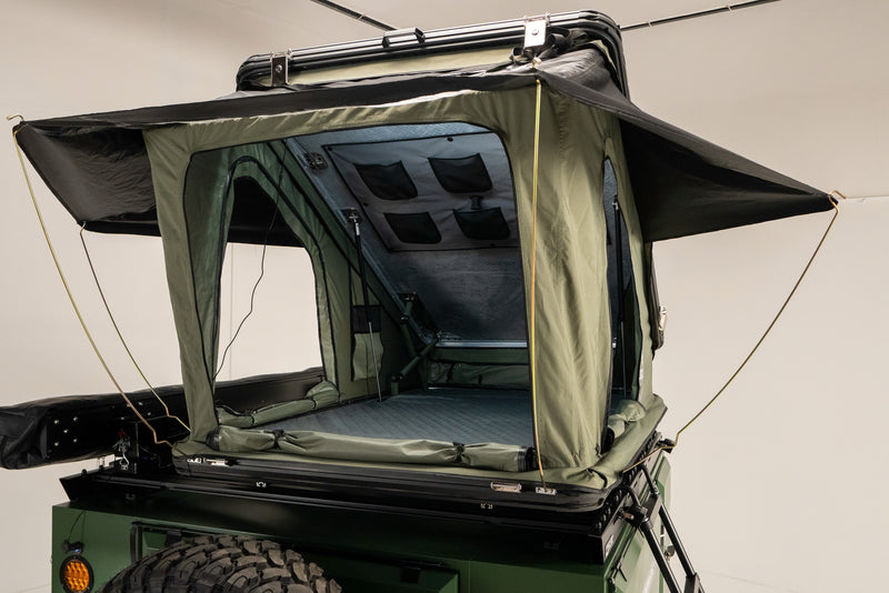 Load image into Gallery viewer, Koru Stratos - Roof Top Tent (SRTT)
